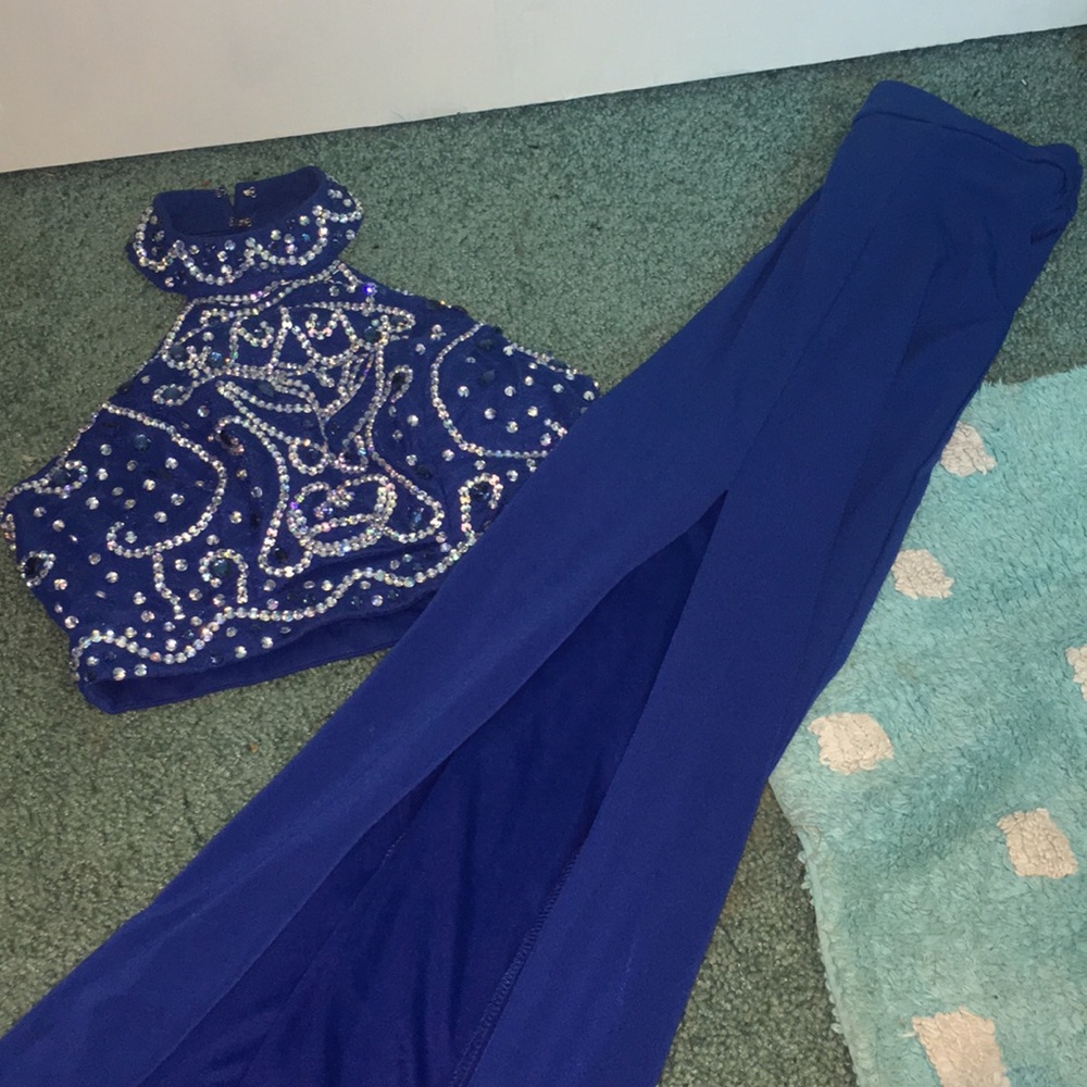 Two piece set prom dress!!